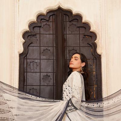 Ornate Door Traditional Suit